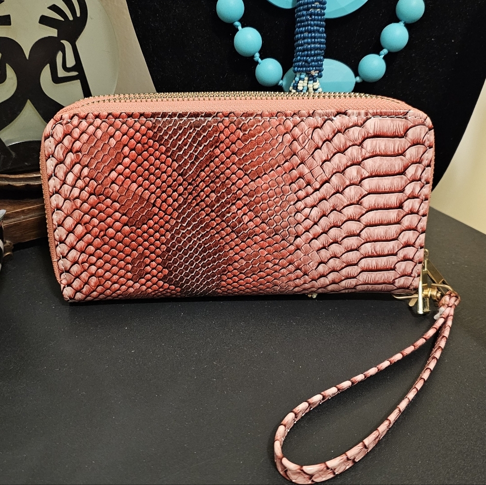 Snake Print Wallet (Pink color)